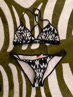 Victoria's Secret Black and White Printed Triangle Bikini